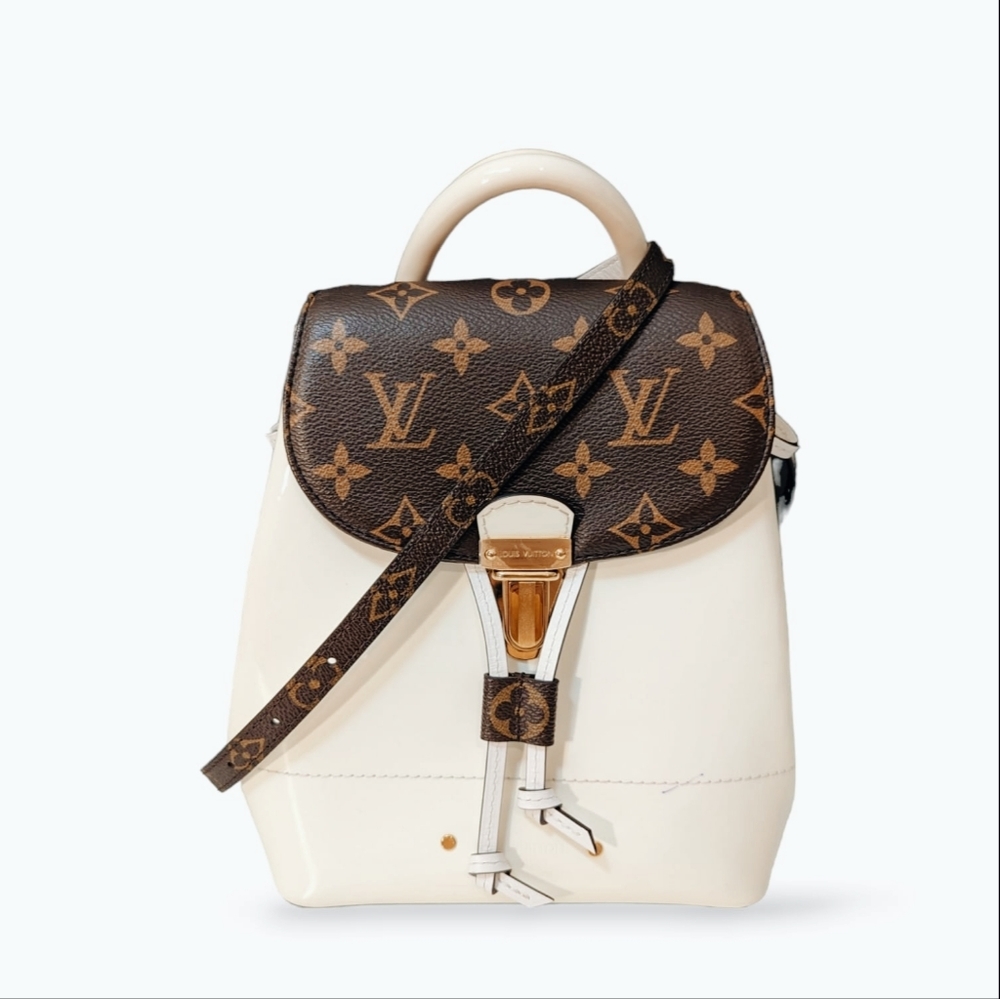 ✨️💎Rare .Authentic Louis Vuitton Hot spring backpack patent leather monogram - Picture 14 of 15